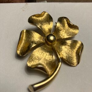 Costume jewelry brooch